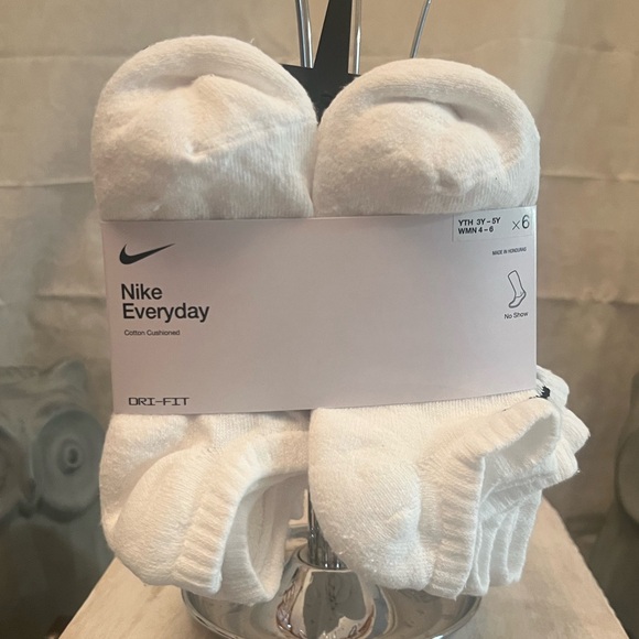 Nike Other - Nike Everyday No Show Socks